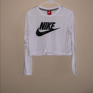 Women’s White NIKE Cropped Long Sleeve